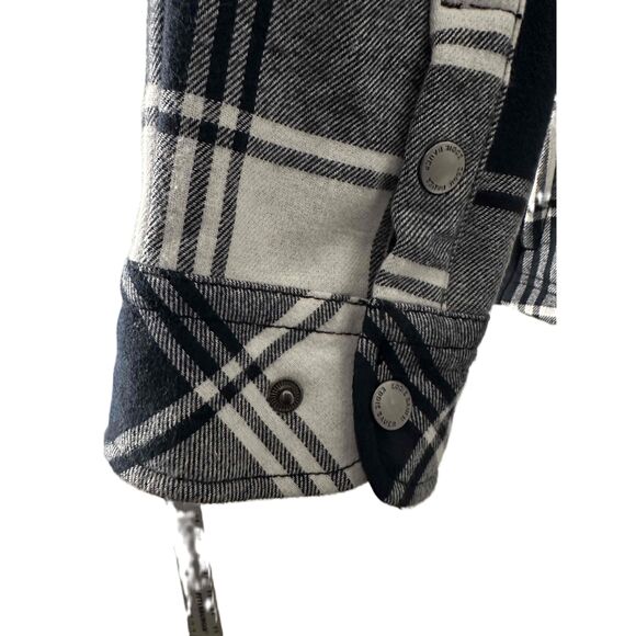 Eddie Bauer Flannel Snap Shacket Womens XXL Navy White Buffalo Plaid Long Sleeve - Picture 5 of 13